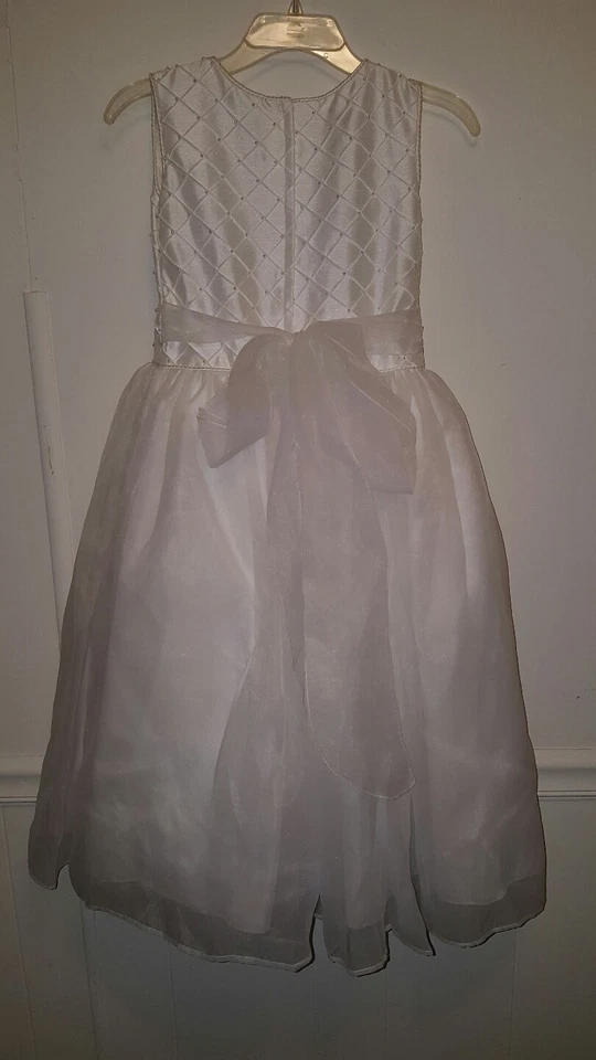 White Girl Dress Sz 10 Sleeveless Swea' Pea & Lilli + Hat and Purse with Flower. - Image 3 of 4