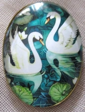 XL GLASS PICTURE BUTTON  -- PAIR OF SWANS ON BLUE-GREEN WATER W LILY PADS