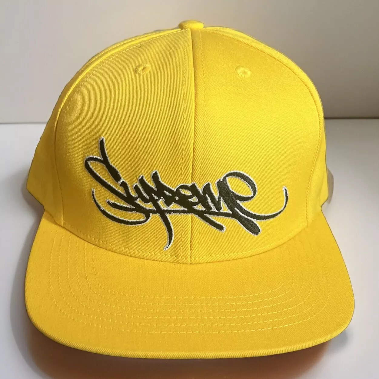 CHAPEAU 6 PANNEAUX STYLE MAIN SUPRÊME / JAUNE / FW23 SEMAINE 2 (100% AUTHENTIQUE) NEUF