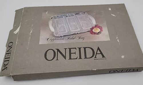 Oneida Silverplate Chippendale Relish Tray w/3 Glass Liners 14.5" Vintage 1987 - Picture 2 of 12