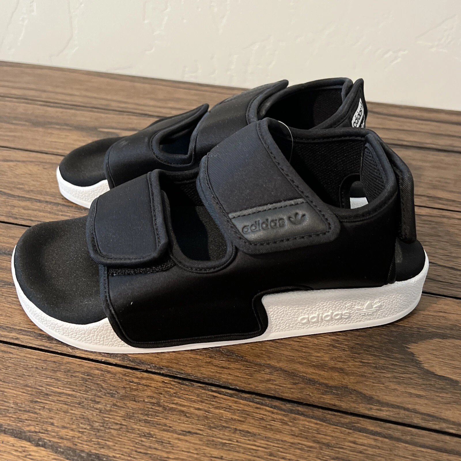 Scarpe sandali con pantofola nera Adidas Originals Adilette 3.0 per bambini taglia 4