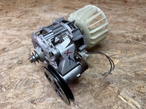 Motor mit Lüfterrad Miele ME 10 - 64/2 für Trockner MIELE T8703