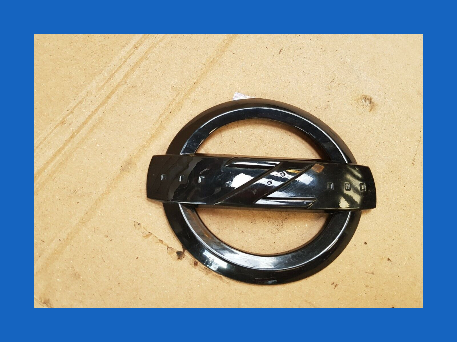 Nissan 350Z 03-05 Chrome Emblem Logo Abzeichen Zeichen Symbol
