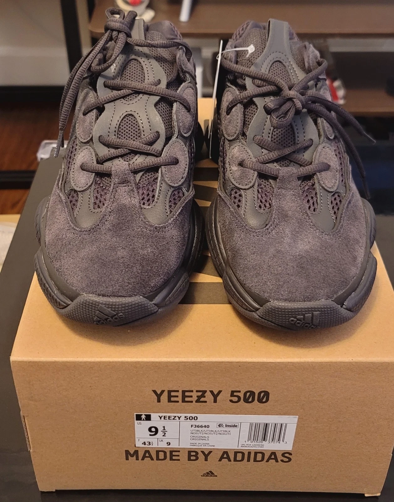 Nuovissime taglia 9 5 Adidas Yeezy 500 Low Utility in pelle scamosciata nera (F36640)