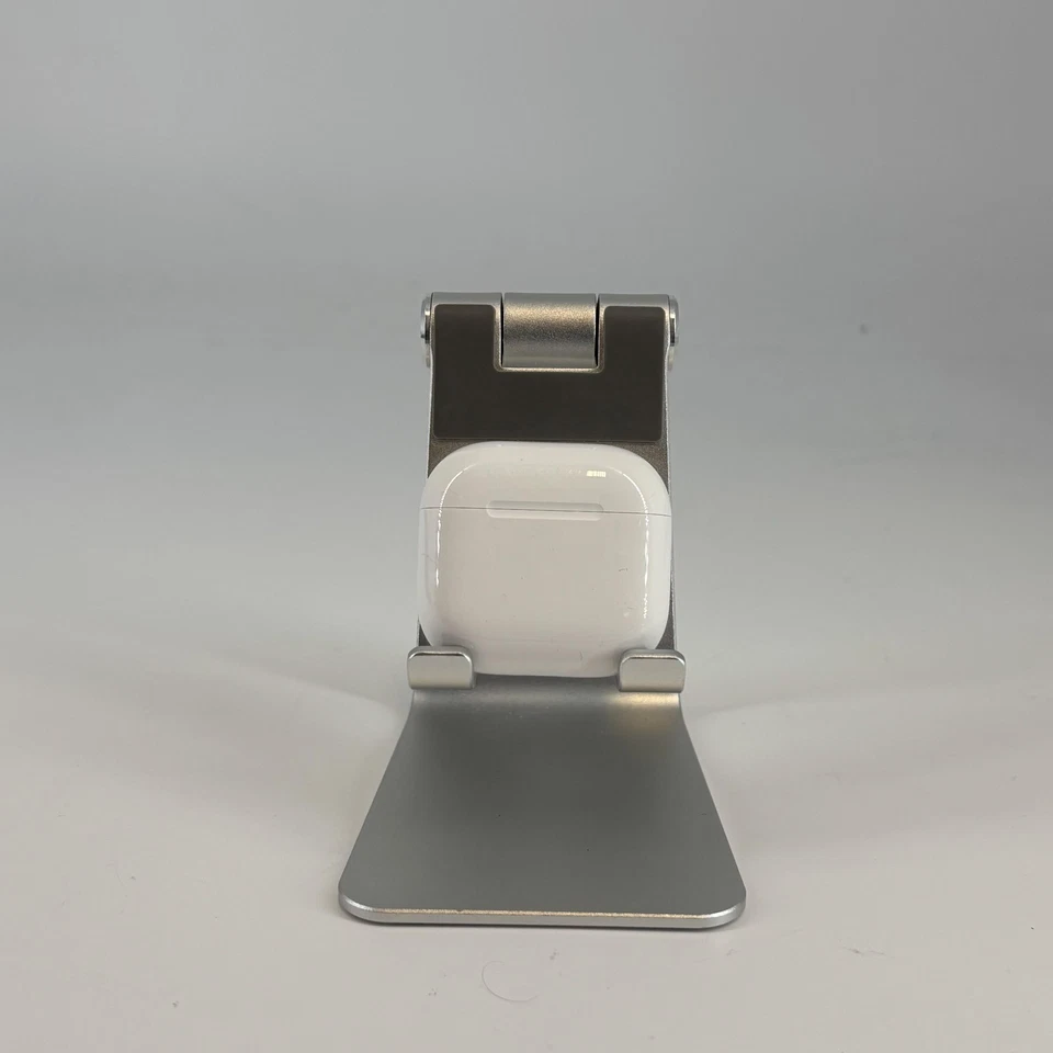 AirPods(第 4 代)带主动降噪 USB-C 白色 - 状况非常好