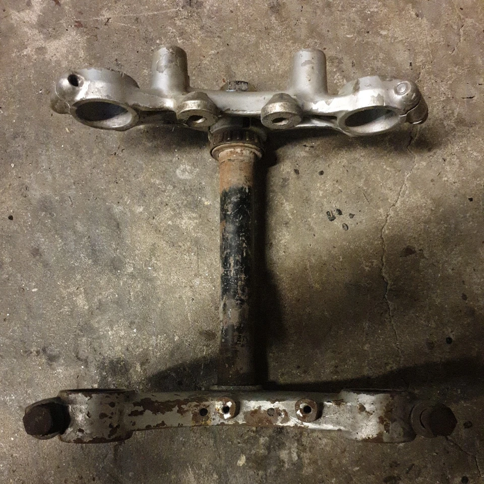  Kawasaki Z1000 yoke - Image 2 of 4