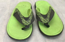 Wonder Nation Neon Green Sandal Toddler Boys size 11/12 Thong Beach Flip Flop