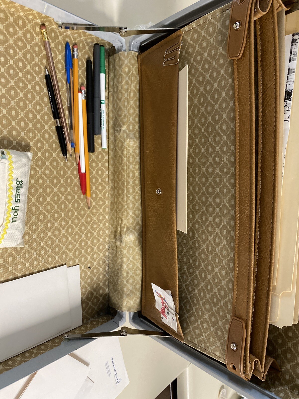 Vintage Samsonite Orange Ladies Classic Briefcase & E… Gem