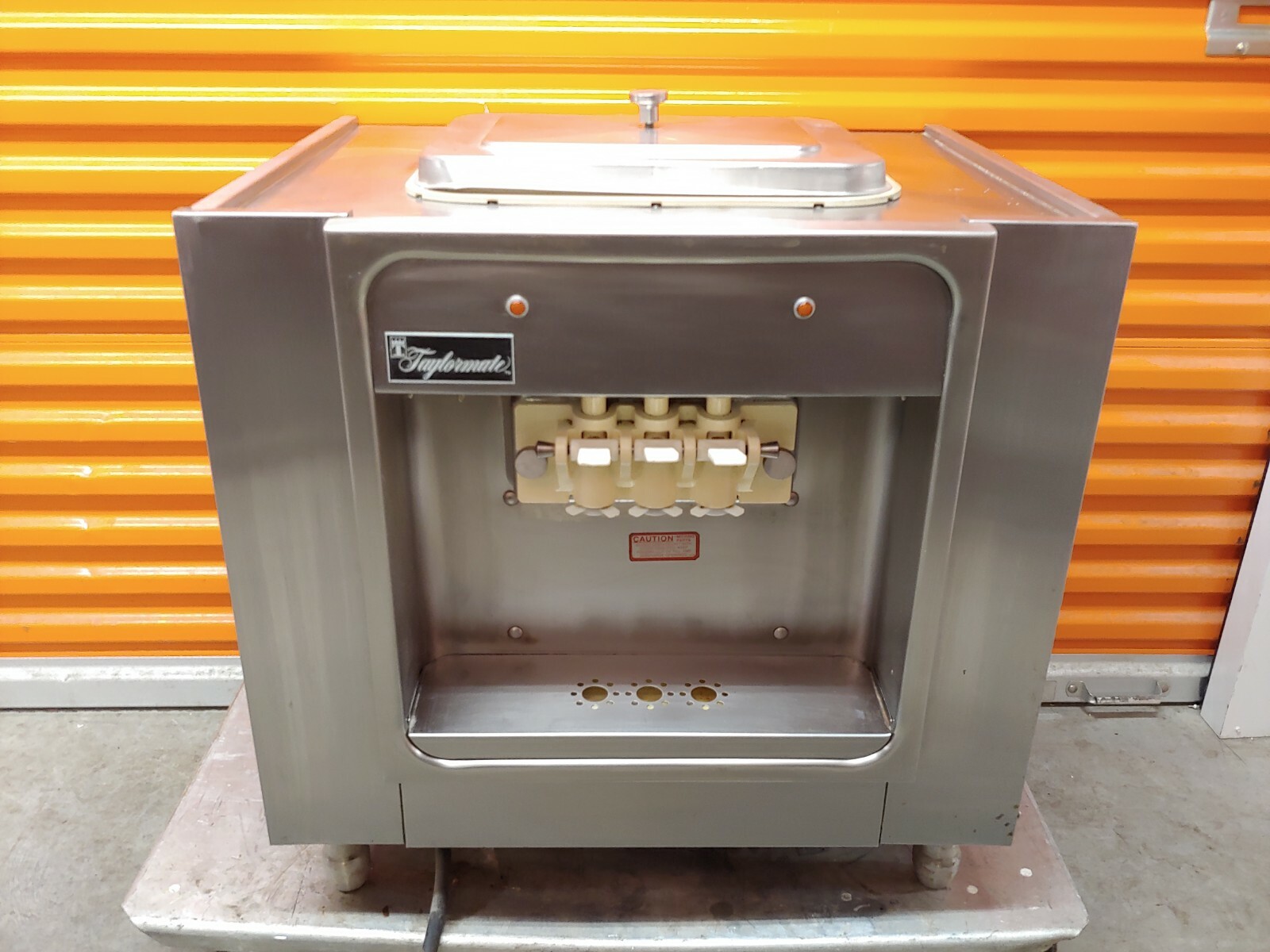 Taylor Model 338 27 Countertop 3 Head Soft Serve Ice Cream Machine