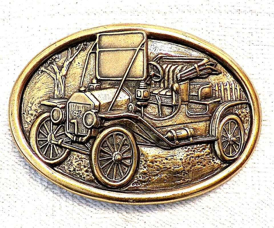 CLASSIC BELT BUCKLE ANTIQUE CAR COUPE WHEELS MODEL A? SIGNED AVON GOLD TONE BB7 - Image 2 of 4