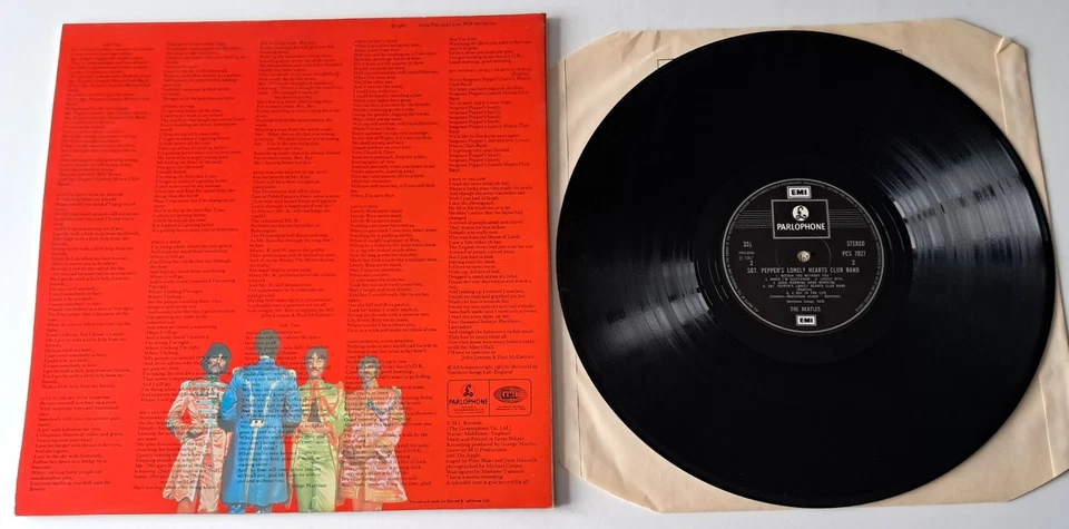 The Beatles Sgt. Pepper's Lonely Hearts Club Band · Lp · 1983, photo 3 of 3