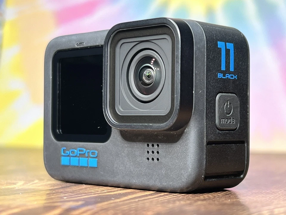GoPro HERO11 Black 5K Video 23MP Action Camera - Won’t turn on, fix me👍🏼 - Image 2 of 4