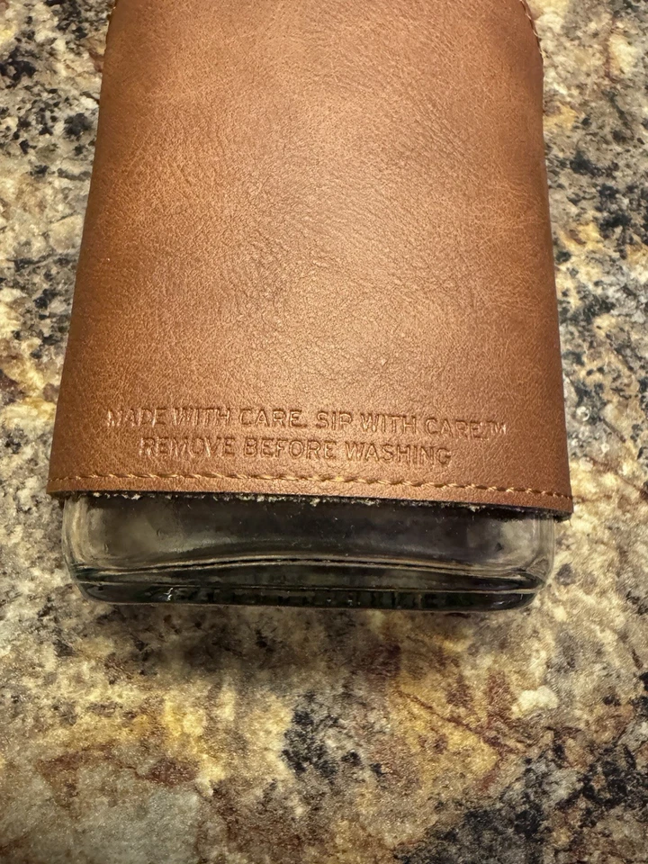 Maker's Mark Glass SIV Logo Flask with Leather Sleeve NEW 200ml - Image 3 of 4