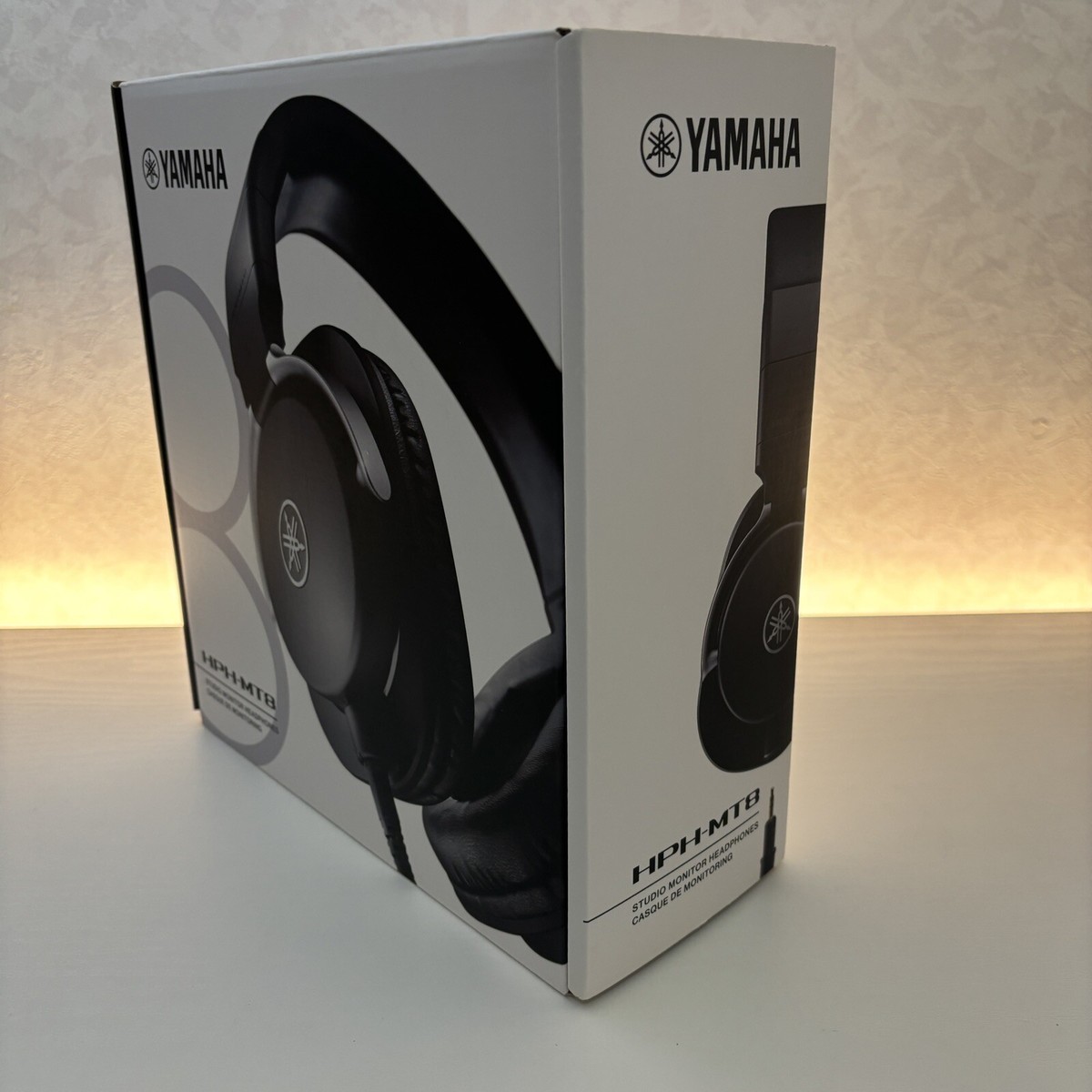 【美品】YAMAHA HPH-MT8 Yamaha HPH-MT8 Studio Monitor Headphones (Black) from Japan