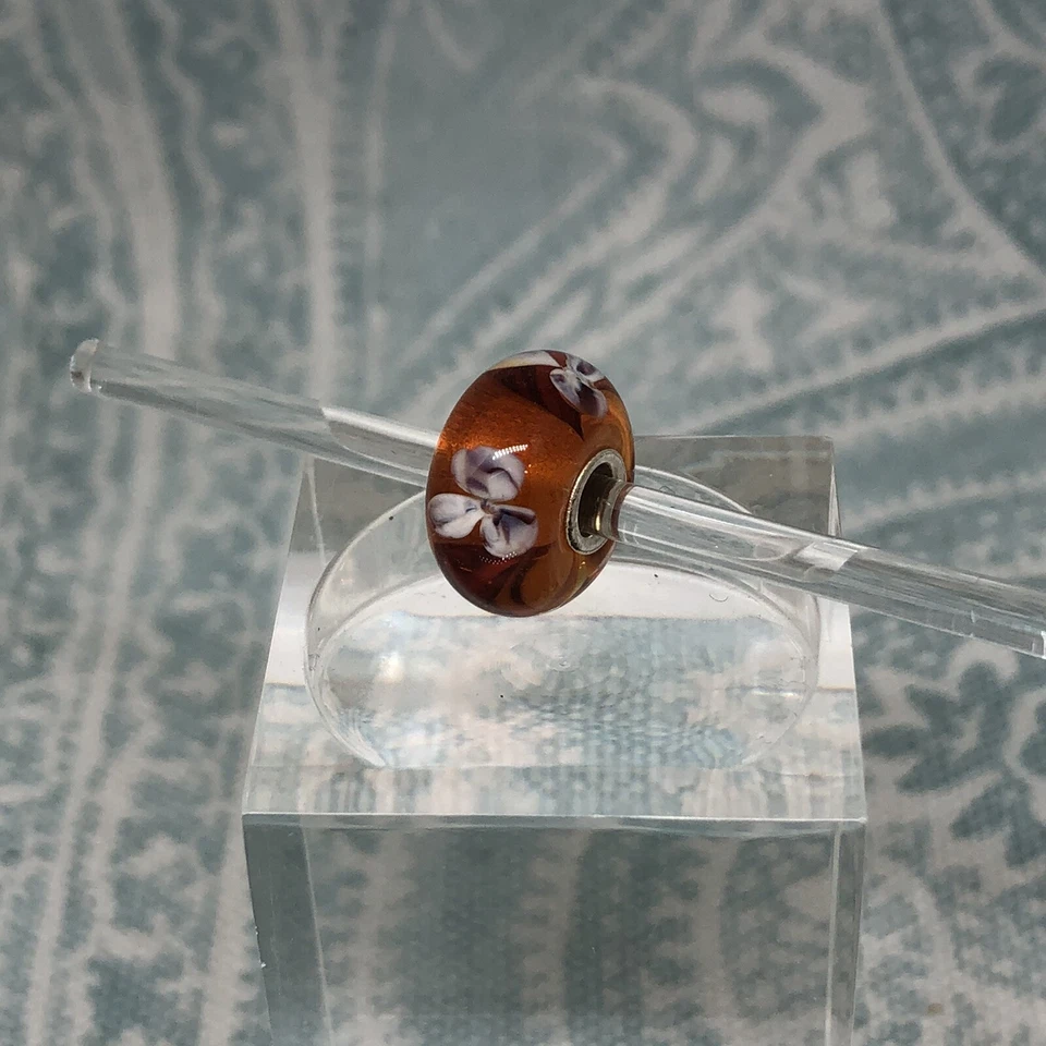 正品 Trollbeads 米色花朵 TGLBE-10002 或 61149,全新已停产 — 第 2/4 张图片