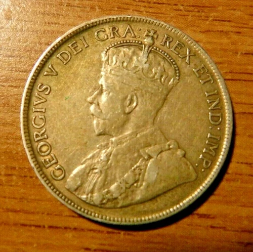 1917 Canadian Half Dollar, Fifty Cent Piece, Great Detail, XF