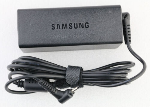 Genuine 19V 2.1A 40W AC Adapter Charger For Samsung Chromebook 5 XE500C21-H01US - Picture 1 of 7