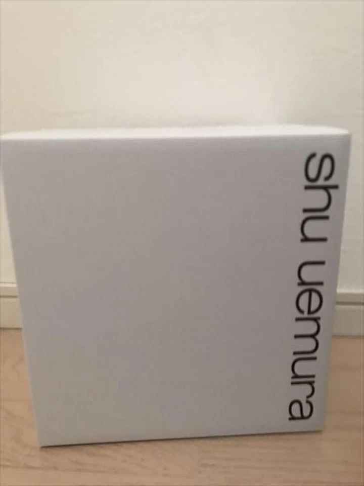 Caja de Maquillaje Premium Shu Uemura X One Piece Collection Fearless Crew Nueva Foto 3 de 3