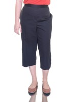 Alfred Dunner Petite Capri Black Pants 16/p on sale Alfred Dunner Petite Capri Black Pants 16/p on sale