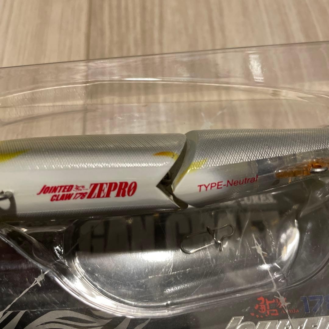 Jointed Claw Jerkbait 178 Neutral Type DRT DEEP UNUSED with case - Image 5