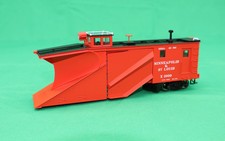 Walthers HO 920-110035 - Proto - Russell Snowplow Minneapolis St. Louis