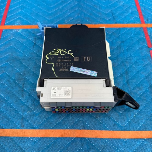 2015–2019 Lexus RC350 Fuse Box Block Junction Relay OEM 8922124110