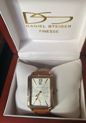 NIB Daniel Steiger Finesse 1970 Wrist Watch Rose Gold w/ Wooden Box Paperwork