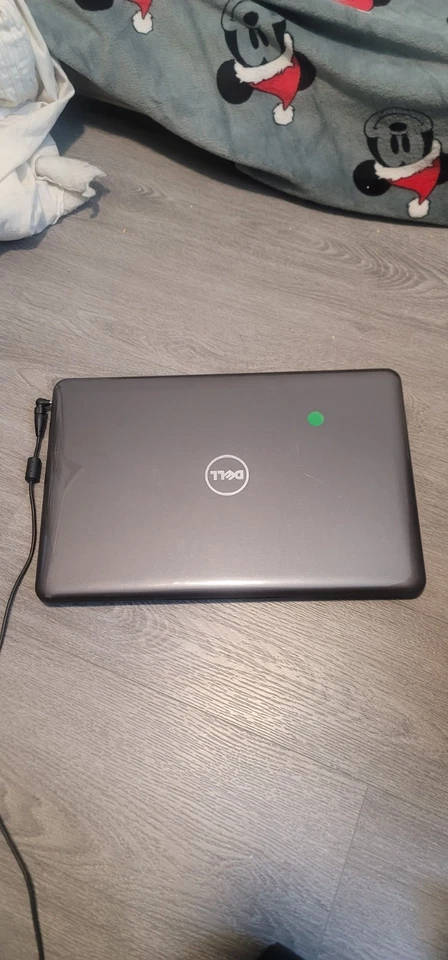 DELL INSPIRON 5765 AMD A12-9700P @2,5 GHz 8 GB 161025C Foto 2 de 3
