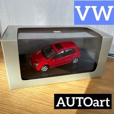 AUTOart 1/43 Volkswagen Golf V Red Model Car With Case