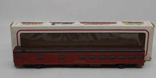 Coche de pasajeros Bachmann 43-1082 escala HO Norfolk y Western # 582 LN/caja | Condition: Used