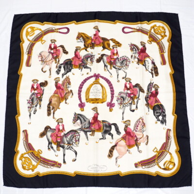 エルメス　スカーフ　HERMÈS REPRISE Hermès Silk Scarf 