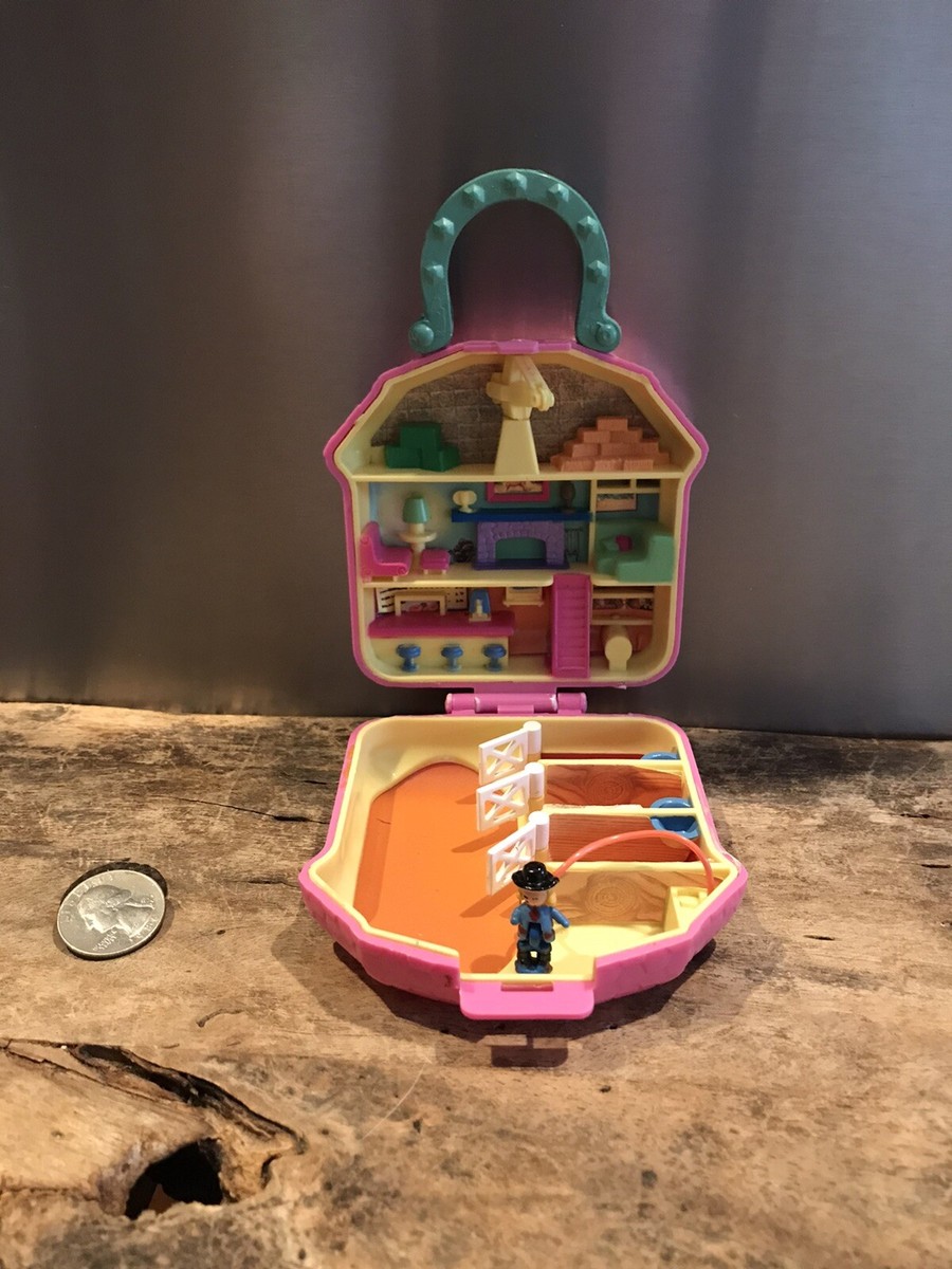 1994 MT HK Polly Pocket Clone STABLE Happy Trails Club with One