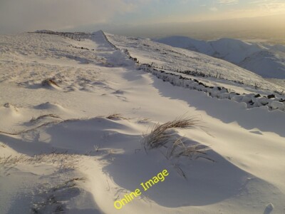 Photo 6x4 Fells, Ousby Townhead/NY6334 Drifted snow alongside the wall t c2011