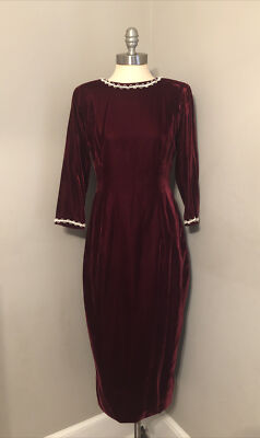 Vintage 70s Berry Red Velvet Victorian Style Maxi/Midi Dress Bead Trim M USA | eBay Vintage 70s Berry Red Velvet Victorian Style Maxi/Midi Dress Bead Trim M USA | eBay