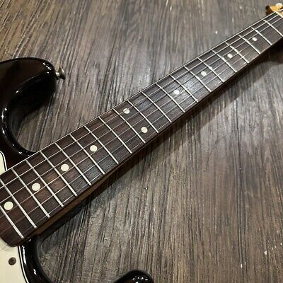 Used 1993-1994 Fender Japan / Fujigen ST-62 Sunburst MIJ Used 1993-1994 Fender Japan / Fujigen ST-62 Sunburst MIJ