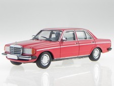 Mercedes W123 230E 1982 red diecast modelcar 940032200 Maxichamps 1:43