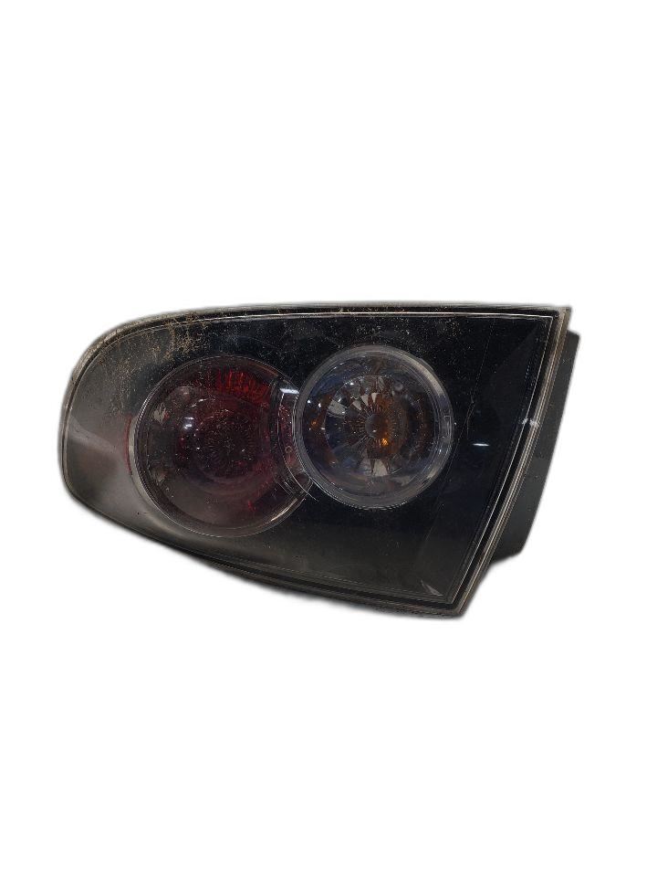 07-09 Mazda 3 Sedan Passenger Tail Light Quarter Panel Mount 1254399