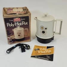 Regal Poly Hot Pot Automatic Insta Electric Kettle 5 Cup Tea Coffee Pot Warmer