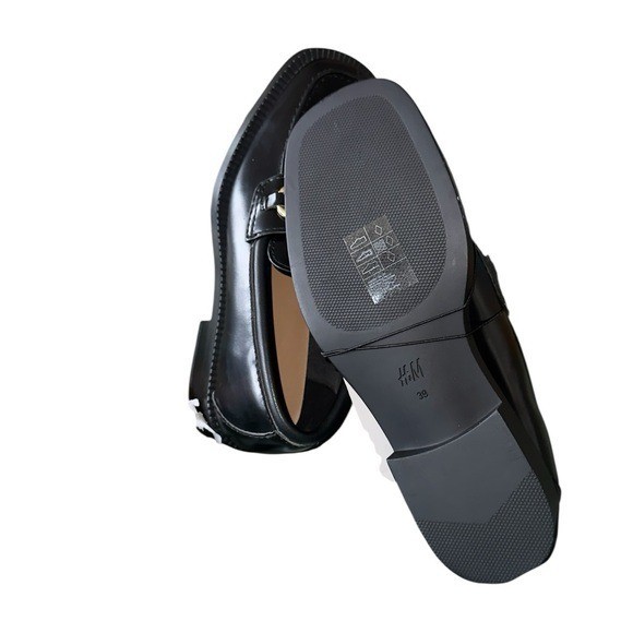 NWT H&M Black Chunky Chain Loafers Gold Hardware Size 8 / 39 y2k thumbnail 6