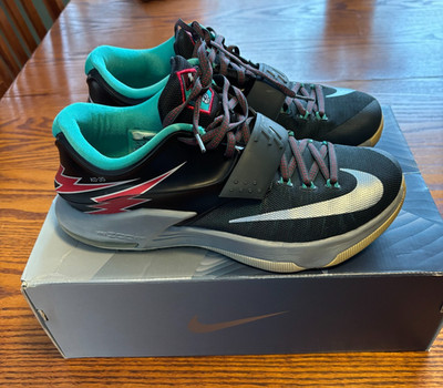 Nike KD VII CLSSC CHRCL/DV GRY-LT-RTR-UNVR Mens size 10 with Box- 653996 005