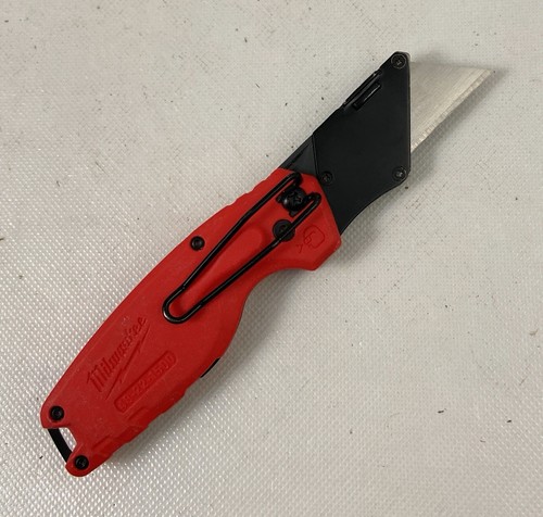 🌟Milwaukee 48-22-1500 Fastback Compact Folding Utility Knife, New Razor, NICE! - Picture 2 of 7