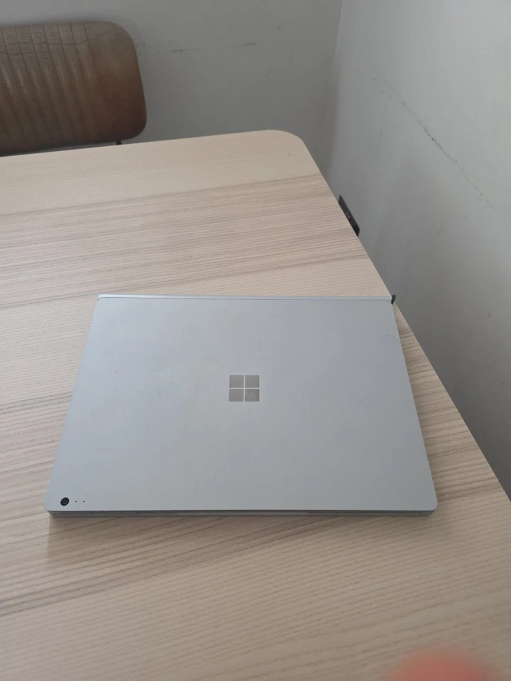Microsoft Surface Book 2 13” i7 16GB RAM 1TB SSD GTX Touchscreen Laptop Tablet - Image 2 of 3