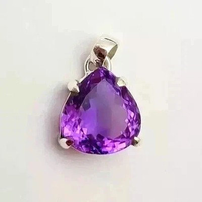 BMR Jewels Anhänger mit natürlichem 26 Ct Ceylon Purpur Saphir (AGL) Pear Cut