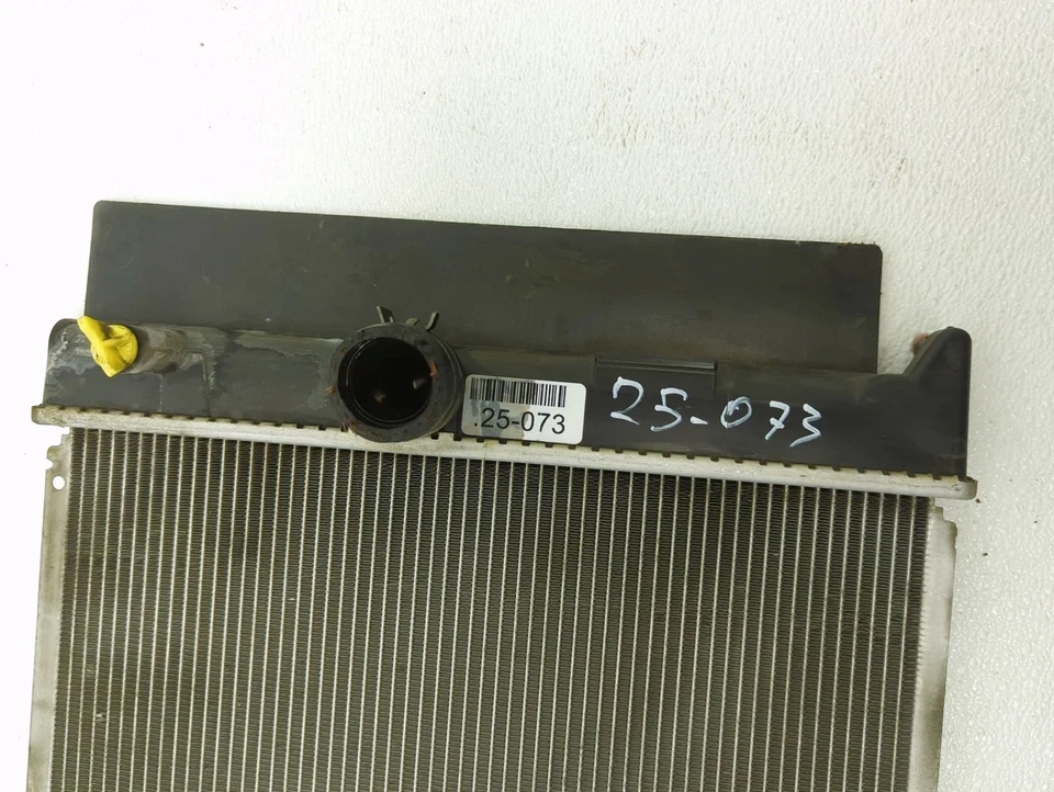 2017-2018 Toyota Corolla Im Automatic Trans Radiator 16400-22160 - Image 3 of 4