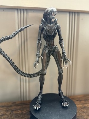 NECA SCORCHED XENOMIRPH ALIEN:ROMULUS🔥🔥🔥 | eBay