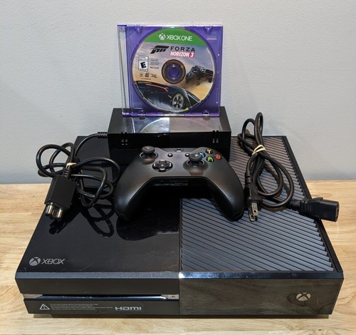 Microsoft Xbox One 500GB Console Bundle w/ Controller & 1 Game Forza Horizon 3