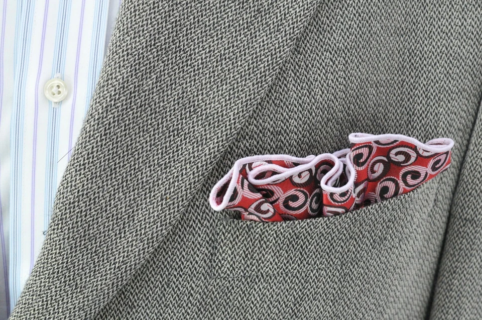 Lord R Colton Masterworks Pocket Round Red Revelations Silk - $75 Retail New - Image 2 of 2