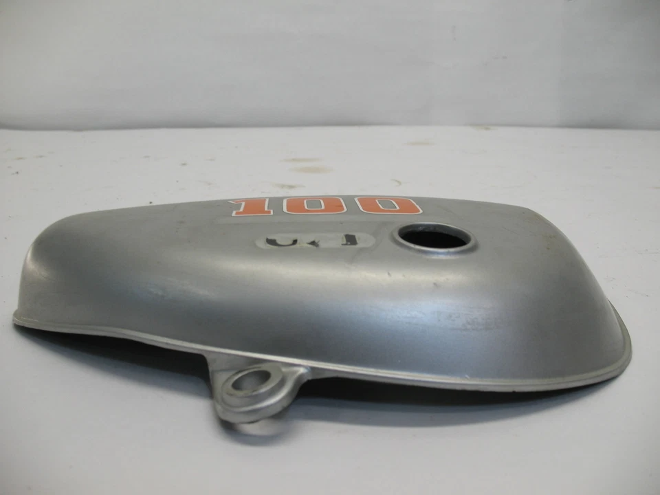 Suzuki Honcho TS100 1974 lado derecho cubierta del tanque de aceite Foto 2 de 4