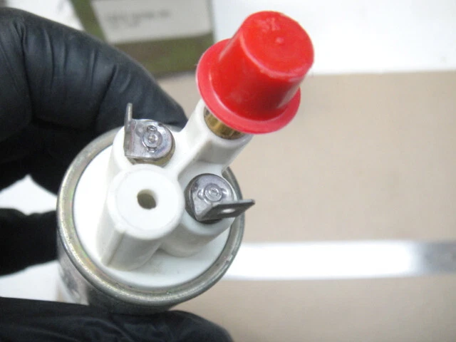 Bomba de combustible eléctrica "en línea" Crown Victoria 5,0 L V8 1984 85 86 LTD nuevo de stock Foto 2 de 4