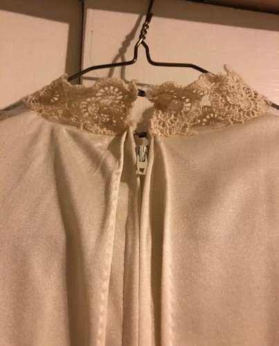 Ladies' Vintage Nightgown Elegant Long Ivory with Lace Women's XS or S? RARE - Picture 8 of 12